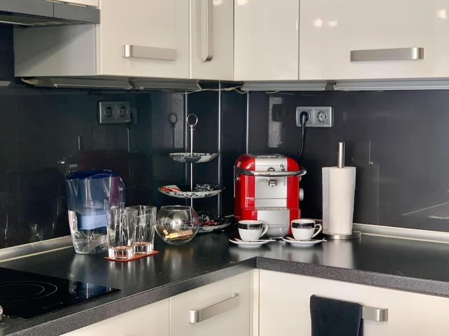 Lovely Sofia Apartment Katerina With Free Parking Luaran gambar