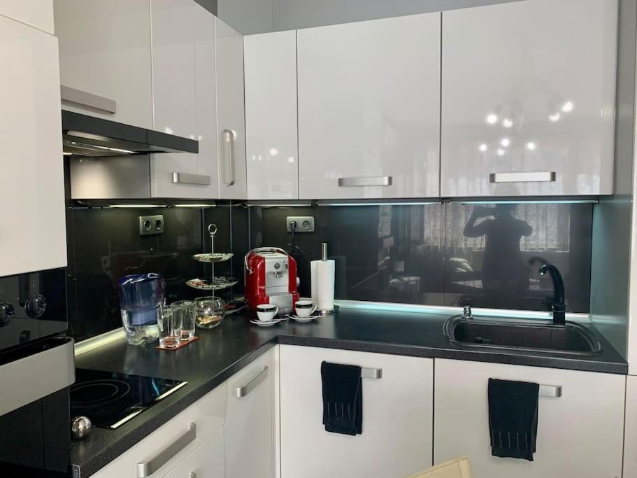 Lovely Sofia Apartment Katerina With Free Parking Luaran gambar