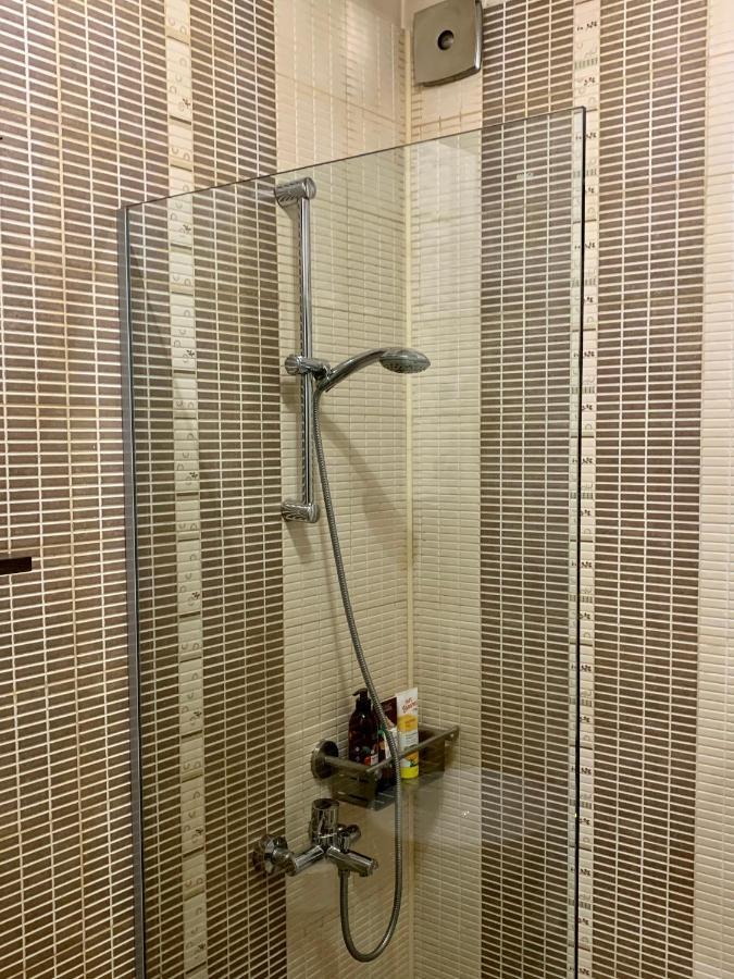 Lovely Sofia Apartment Katerina With Free Parking Luaran gambar