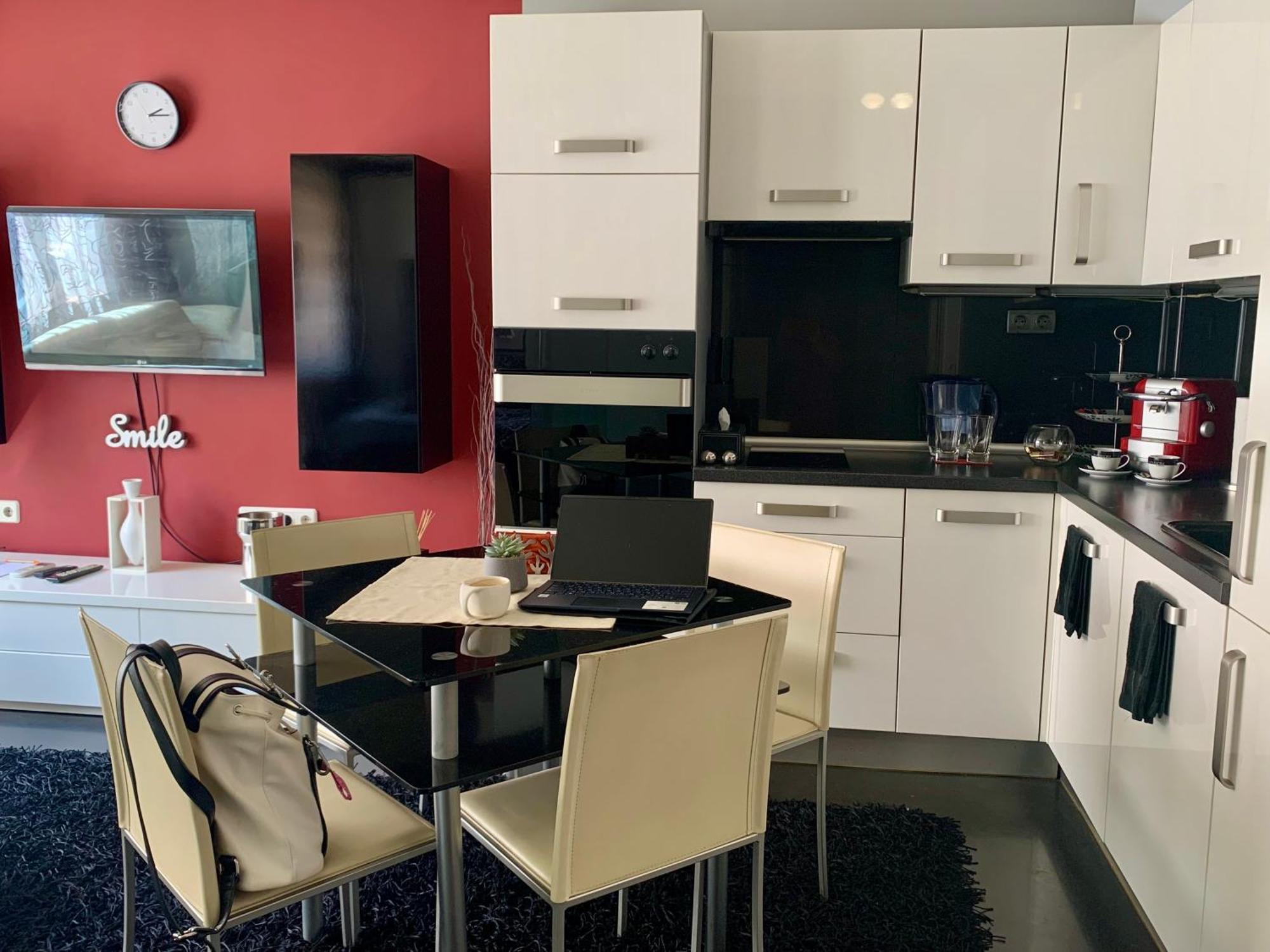 Lovely Sofia Apartment Katerina With Free Parking Luaran gambar
